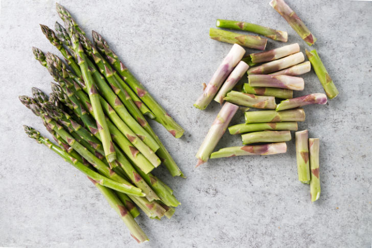 Asparagus with the ends trimmed.