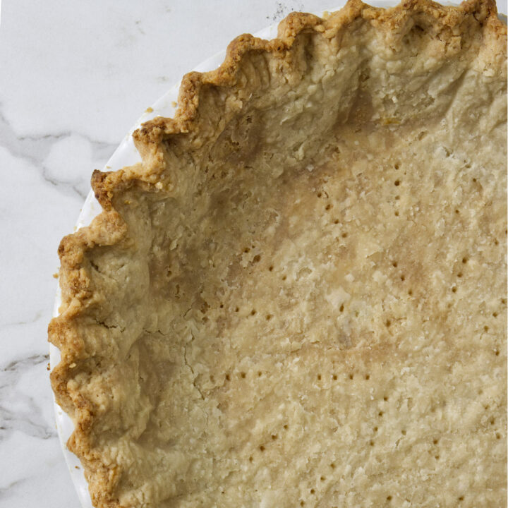 blind-baked pie crust in pie plate