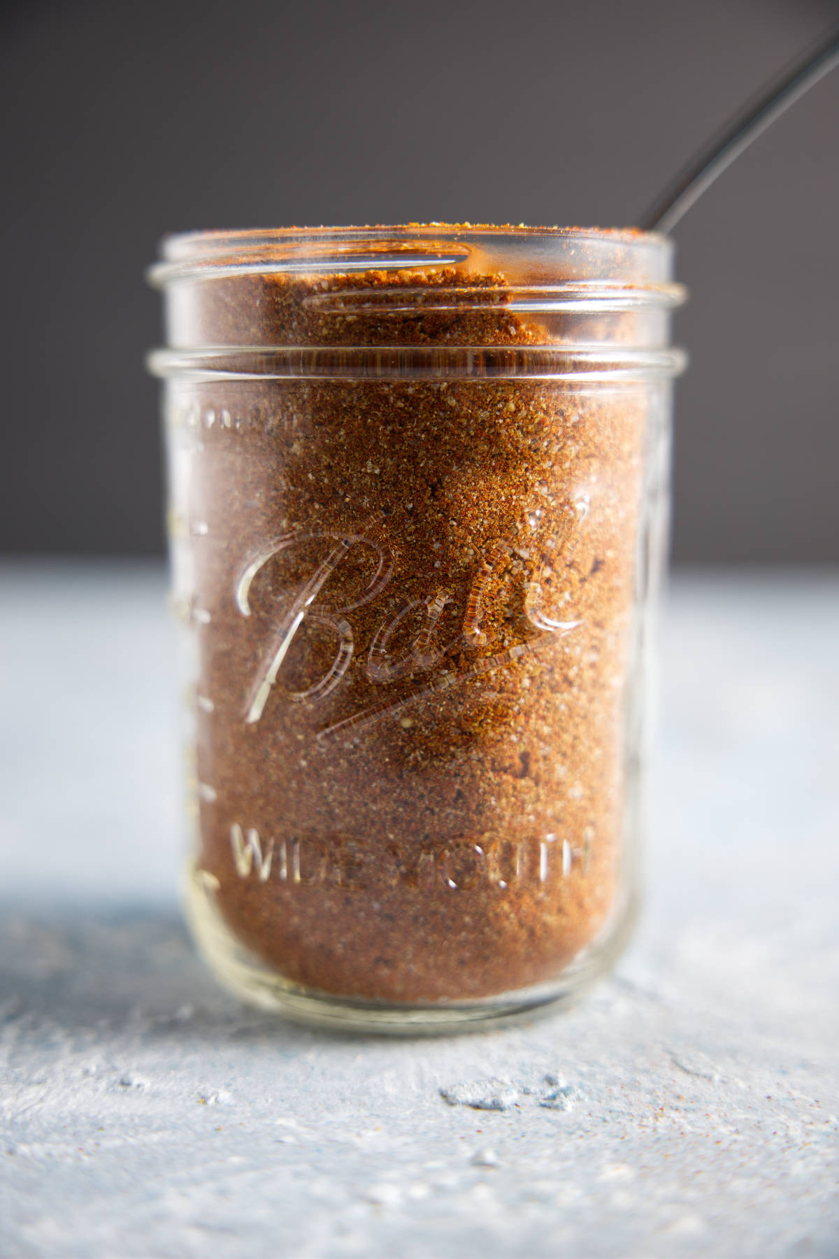 pork dry rub in mason jar